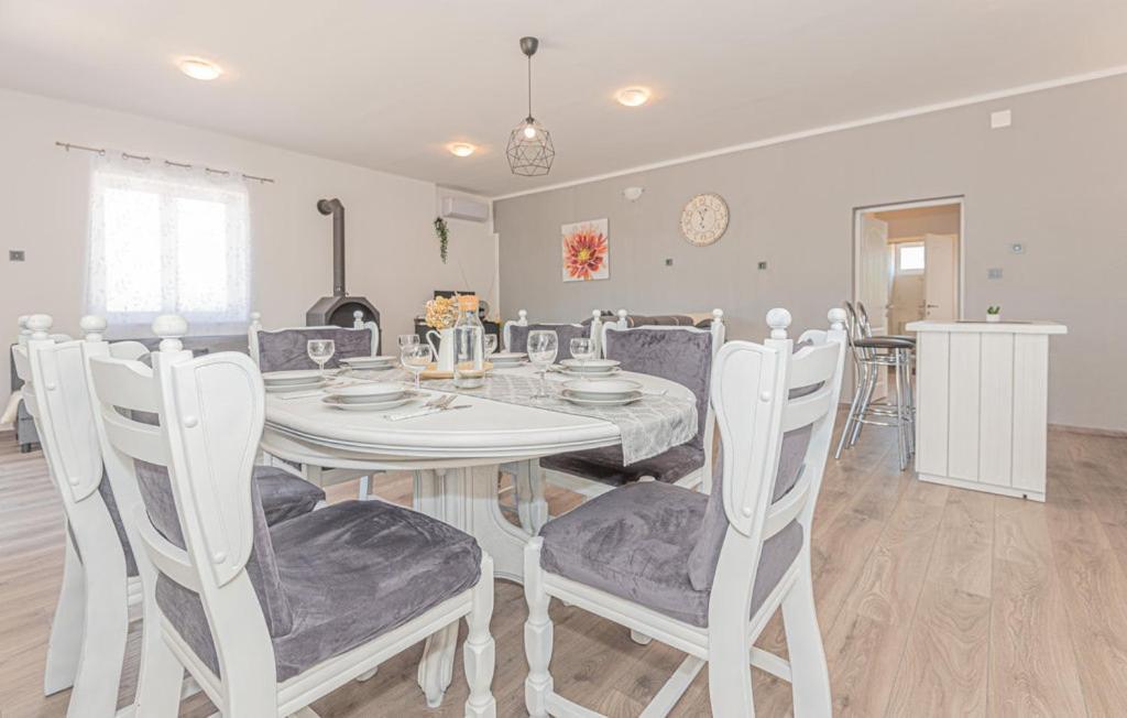 Iris Holiday Home Trbounje Екстериор снимка