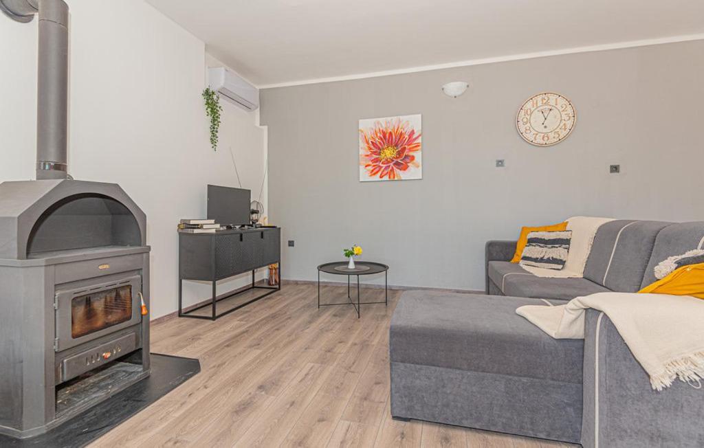 Iris Holiday Home Trbounje Екстериор снимка